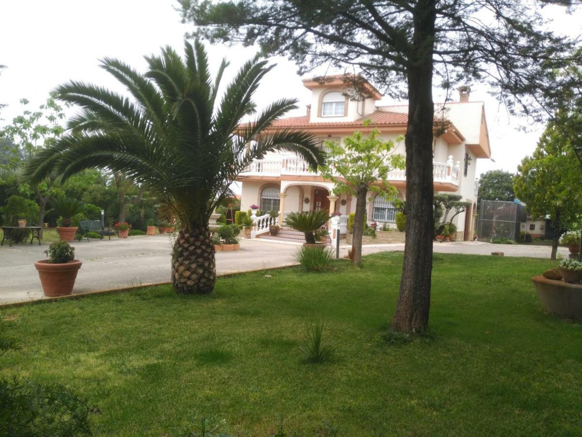 Villa Vivienda Turistica Rural Mari Carmen Baeza Exterior foto